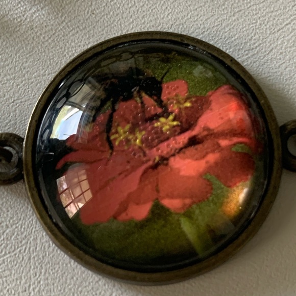 Bee bracelet - Picture 3 of 9